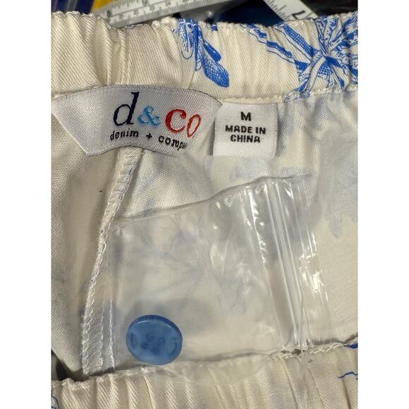 New D&CO Denim+Company Blue & Beige Toile Print Preppy Skort Pockets Size Medium - Picture 10 of 10